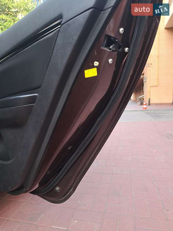 Седан Geely Emgrand 7 (EC7) 2013 в Дніпрі