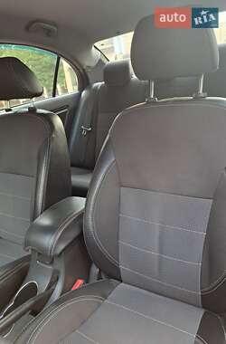 Седан Geely Emgrand 7 (EC7) 2013 в 