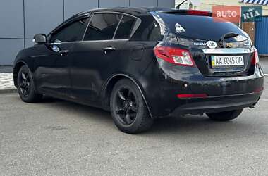 Хэтчбек Geely Emgrand 7 (EC7) 2013 в 