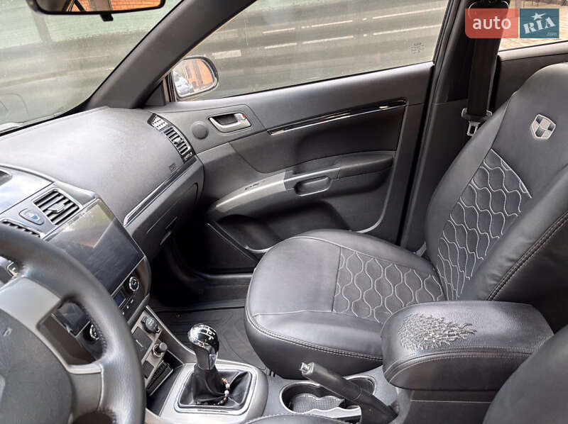 Седан Geely Emgrand 7 (EC7) 2013 в Киеве