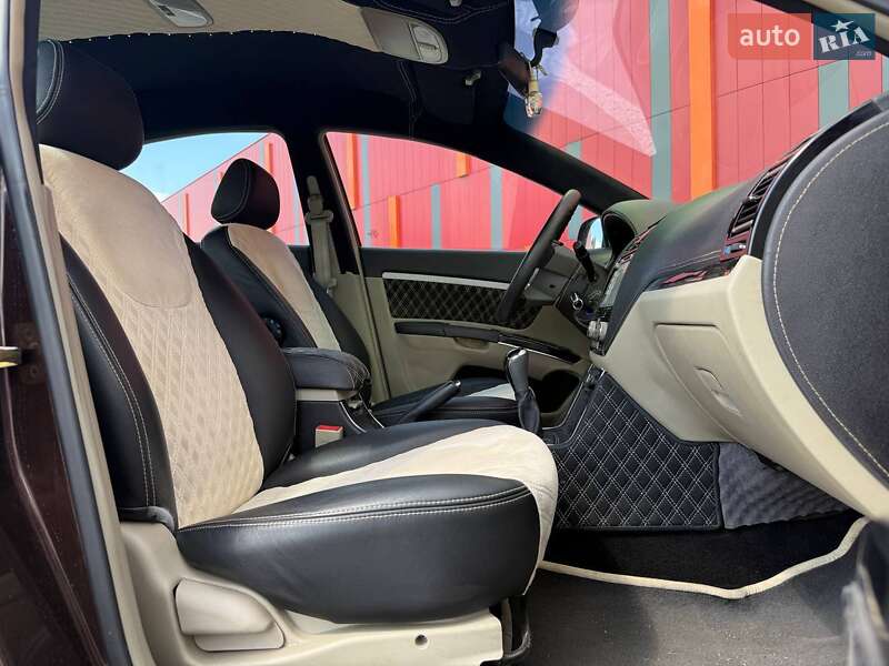 Седан Geely Emgrand 7 (EC7) 2011 в Киеве