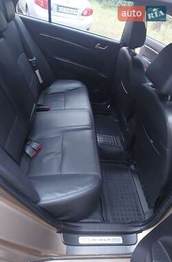 Седан Geely Emgrand 7 (EC7) 2014 в 