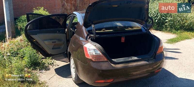 Седан Geely Emgrand 7 (EC7) 2012 в Абазовке