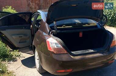 Седан Geely Emgrand 7 (EC7) 2012 в 