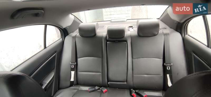 Седан Geely Emgrand 7 (EC7) 2014 в Киеве