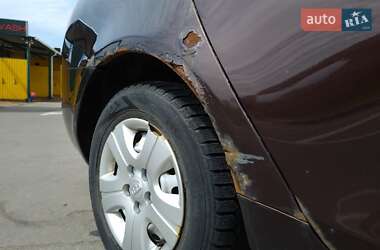 Седан Geely Emgrand 7 (EC7) 2013 в 