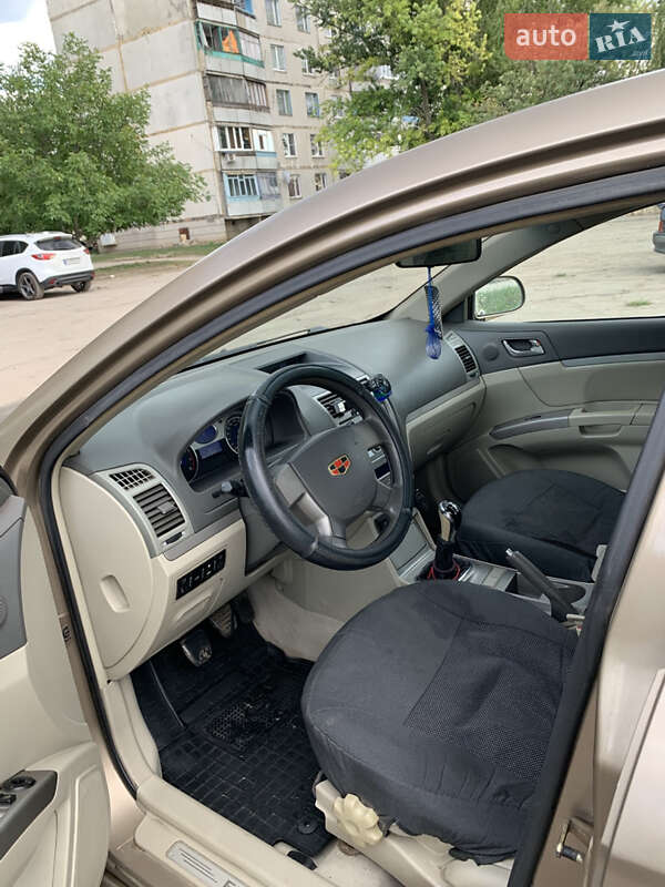 Седан Geely Emgrand 7 (EC7) 2011 в Первомайську