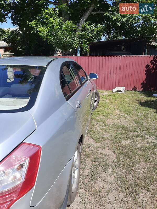 Седан Geely Emgrand 7 (EC7) 2011 в 