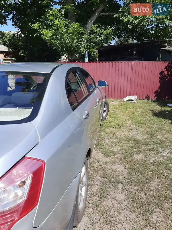Geely Emgrand 7 (EC7)