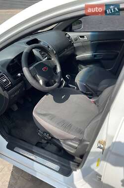 Седан Geely Emgrand 7 (EC7) 2013 в 