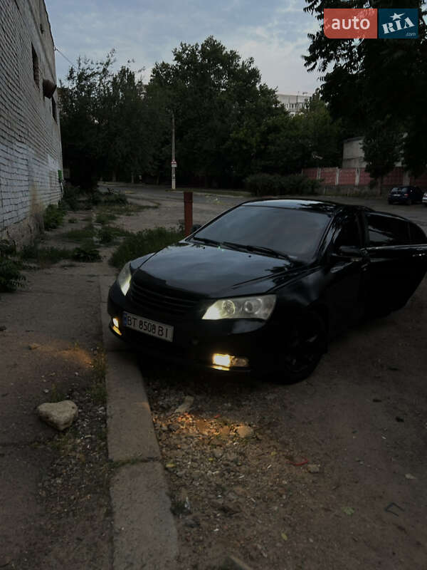 Седан Geely Emgrand 7 (EC7) 2013 в Николаеве