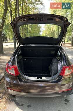 Хетчбек Geely Emgrand 7 (EC7) 2013 в 