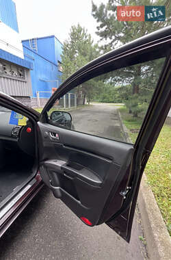 Седан Geely Emgrand 7 (EC7) 2012 в 