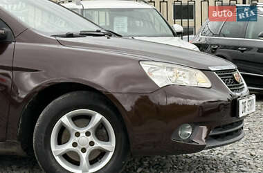 Хэтчбек Geely Emgrand 7 (EC7) 2013 в 