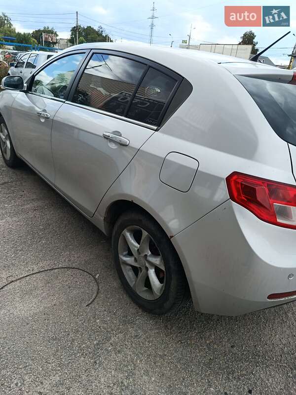 Хетчбек Geely Emgrand 7 (EC7) 2013 в Сумах фото 5 Хетчбек Geely Emgrand 7 (EC7) 2013 в Сумах