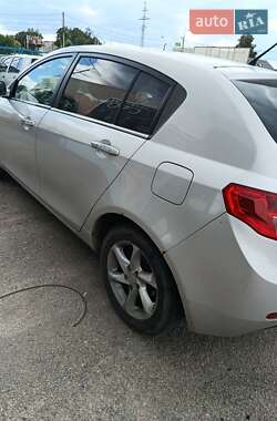 Хэтчбек Geely Emgrand 7 (EC7) 2013 в 