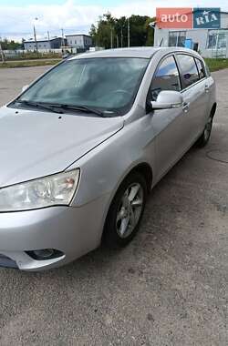 Хэтчбек Geely Emgrand 7 (EC7) 2013 в 
