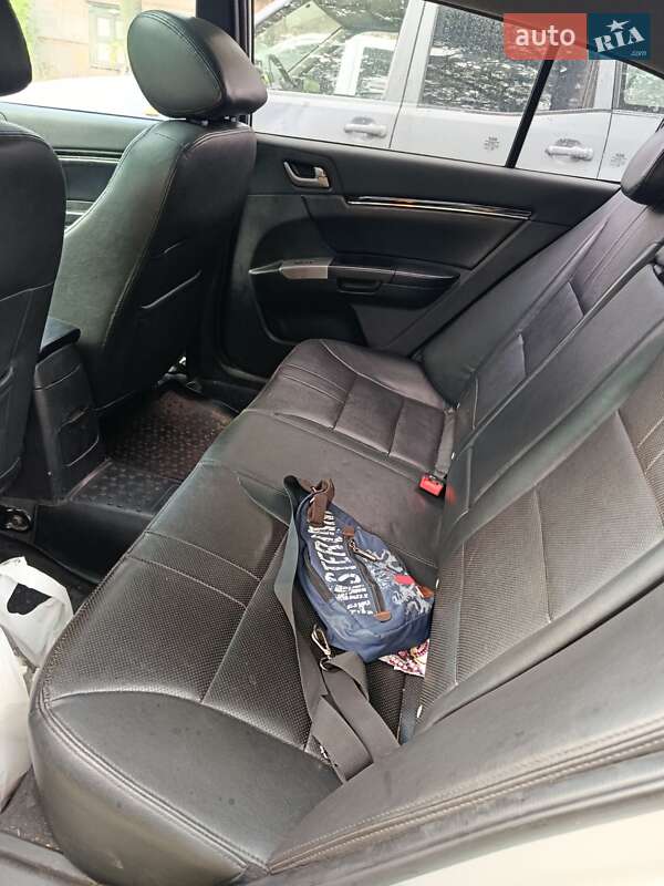 Хетчбек Geely Emgrand 7 (EC7) 2013 в Сумах фото 11 Хетчбек Geely Emgrand 7 (EC7) 2013 в Сумах