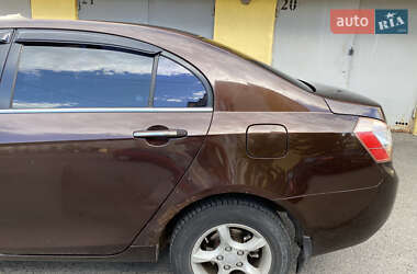 Седан Geely Emgrand 7 (EC7) 2013 в 
