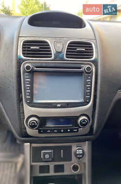 Седан Geely Emgrand 7 (EC7) 2013 в 