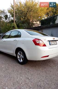 Седан Geely Emgrand 7 (EC7) 2014 в 
