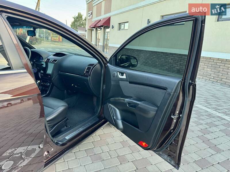 Седан Geely Emgrand 7 (EC7) 2013 в Чернівцях