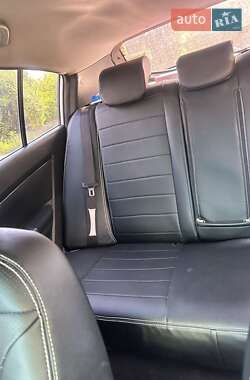 Хэтчбек Geely Emgrand 7 (EC7) 2013 в 