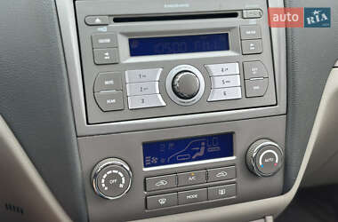 Седан Geely Emgrand 7 (EC7) 2012 в 