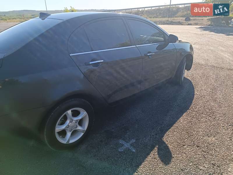 Седан Geely Emgrand 7 (EC7) 2012 в Днепре