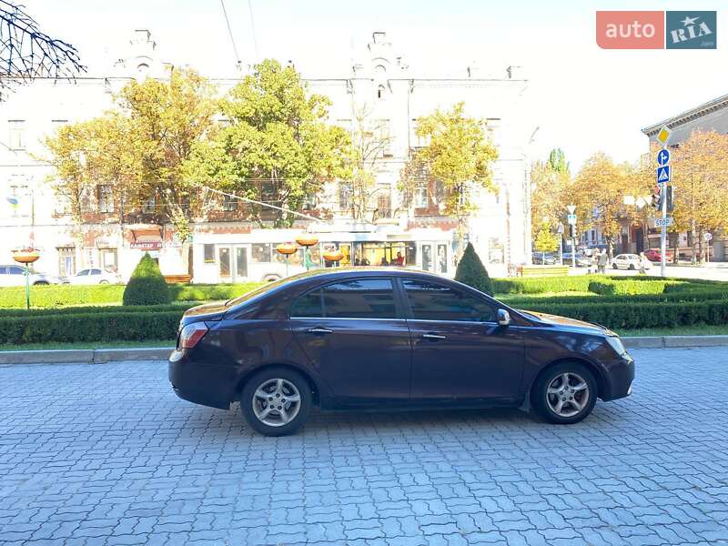Седан Geely Emgrand 7 (EC7) 2012 в Запоріжжі
