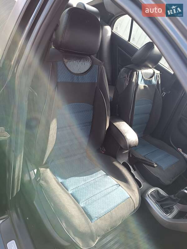 Седан Geely Emgrand 7 (EC7) 2012 в Житомире