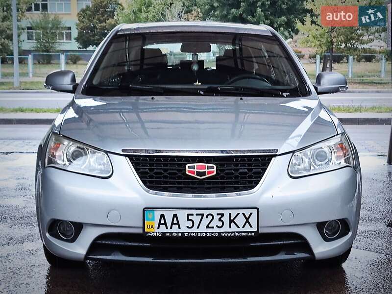 Хэтчбек Geely Emgrand 7 (EC7) 2011 в Киеве