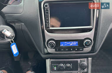 Седан Geely Emgrand 7 (EC7) 2013 в 