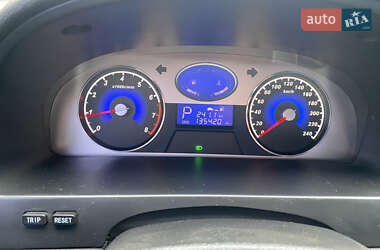 Седан Geely Emgrand 7 (EC7) 2013 в 