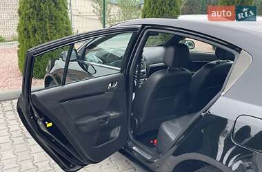 Хетчбек Geely Emgrand 7 (EC7) 2013 в 