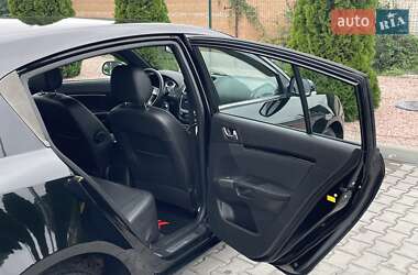 Хетчбек Geely Emgrand 7 (EC7) 2013 в 