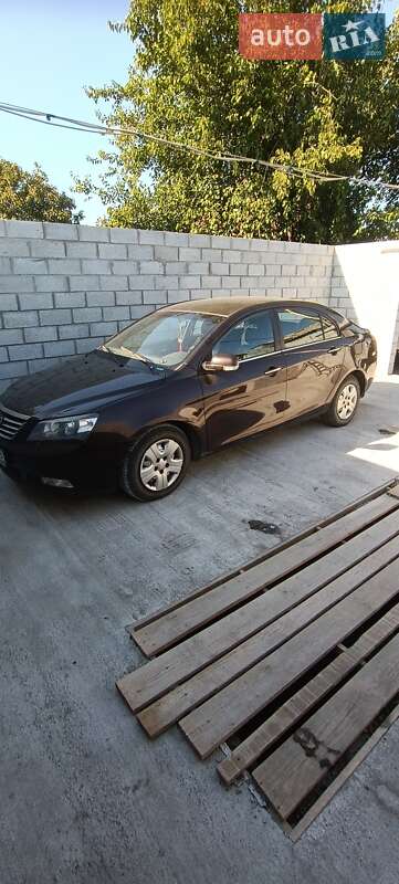 Седан Geely Emgrand 7 (EC7) 2013 в Петропавловке