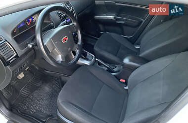 Седан Geely Emgrand 7 (EC7) 2013 в  фото 10 Седан Geely Emgrand 7 (EC7) 2013 в