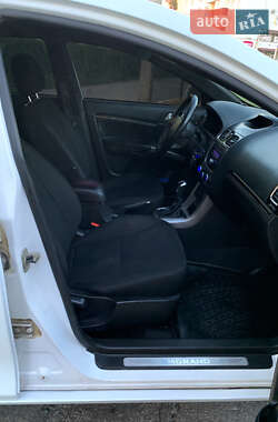 Седан Geely Emgrand 7 (EC7) 2013 в  фото 20 Седан Geely Emgrand 7 (EC7) 2013 в