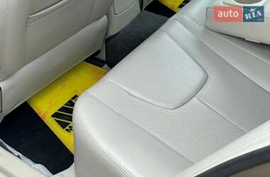 Седан Geely Emgrand 7 (EC7) 2012 в 