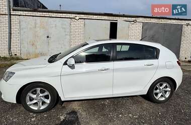 Хетчбек Geely Emgrand 7 (EC7) 2013 в 