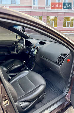 Седан Geely Emgrand 7 (EC7) 2014 в 