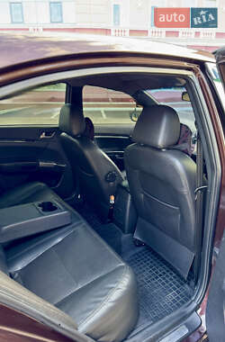 Седан Geely Emgrand 7 (EC7) 2014 в 
