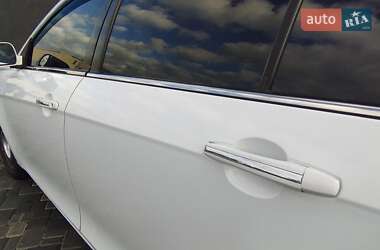 Седан Geely Emgrand 7 (EC7) 2012 в  фото 12 Седан Geely Emgrand 7 (EC7) 2012 в