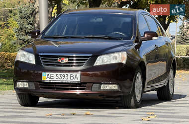 Седан Geely Emgrand 7 (EC7) 2012 в 