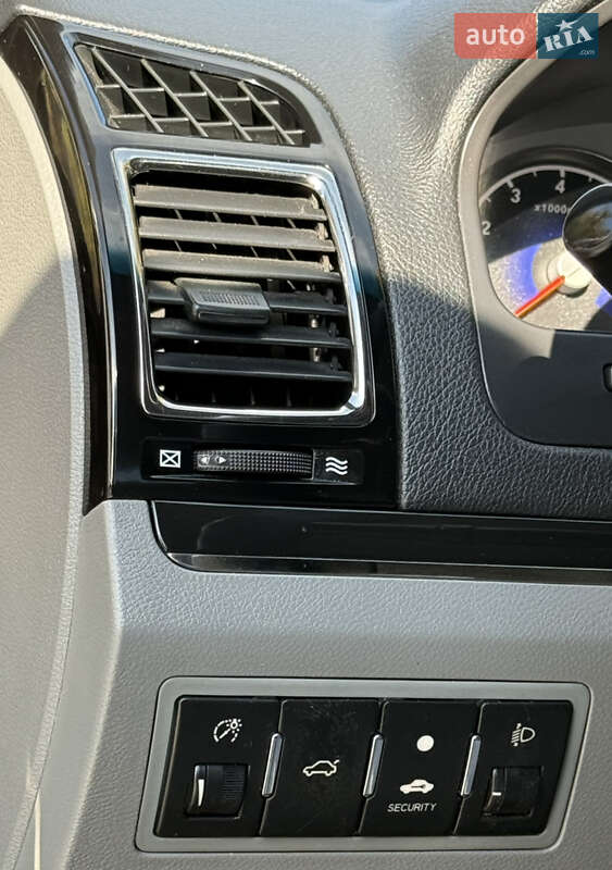 Седан Geely Emgrand 7 (EC7) 2012 в Дніпрі