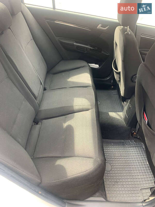 Седан Geely Emgrand 7 (EC7) 2015 в Киеве фото 15 Седан Geely Emgrand 7 (EC7) 2015 в Киеве