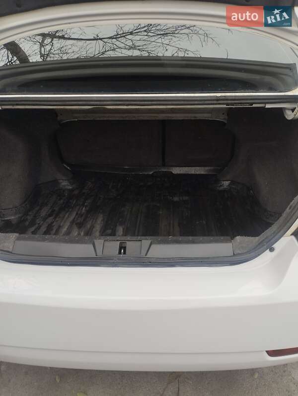 Седан Geely Emgrand 7 (EC7) 2014 в Никополе фото 15 Седан Geely Emgrand 7 (EC7) 2014 в Никополе