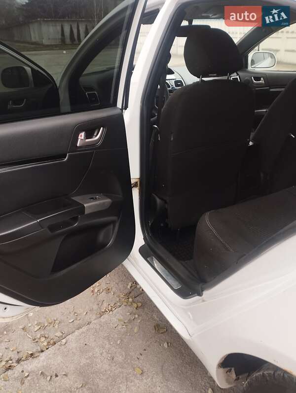 Седан Geely Emgrand 7 (EC7) 2014 в Никополе фото 8 Седан Geely Emgrand 7 (EC7) 2014 в Никополе