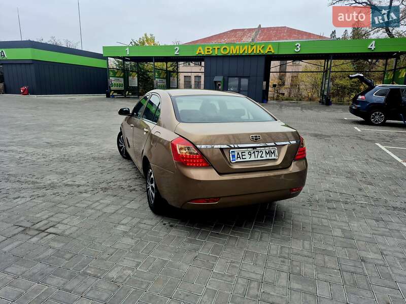 Седан Geely Emgrand 7 (EC7) 2013 в Новомосковську